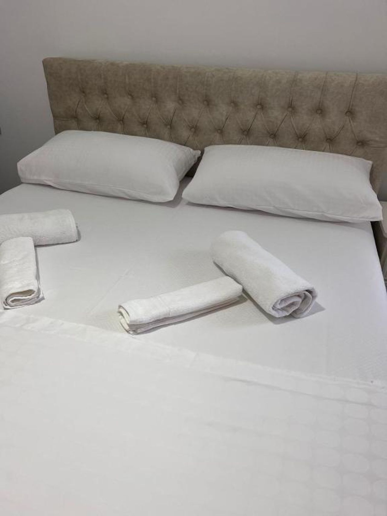 Fiori Rooms