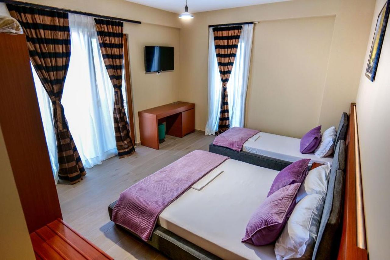6 Milje Hotel
