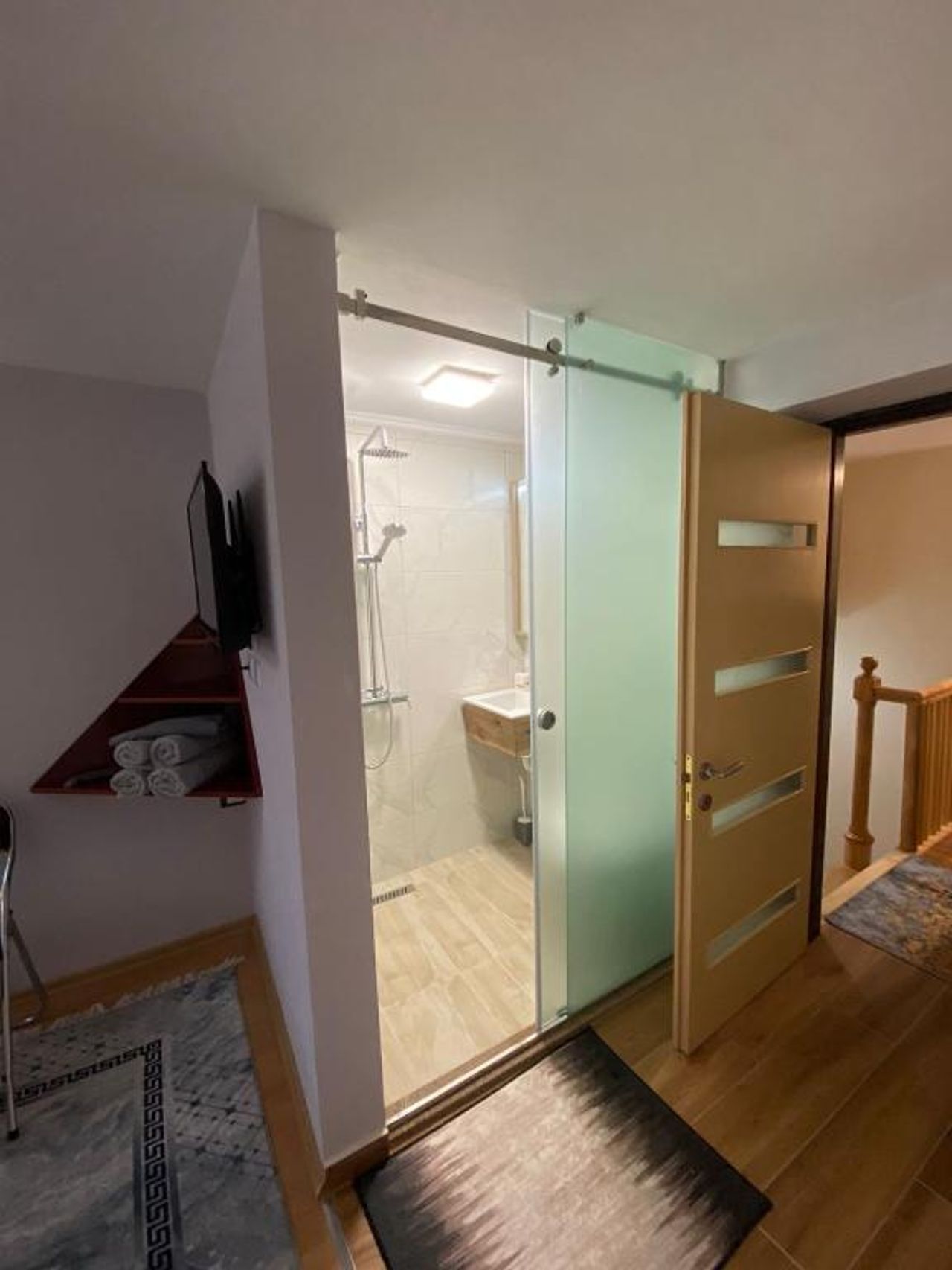 B & B Pogradec