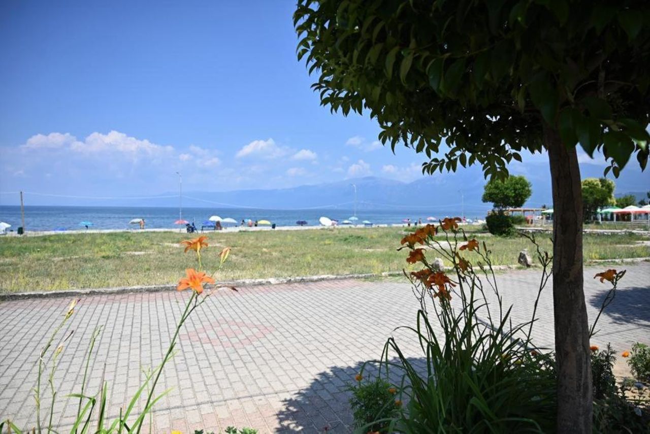 B & B Pogradec
