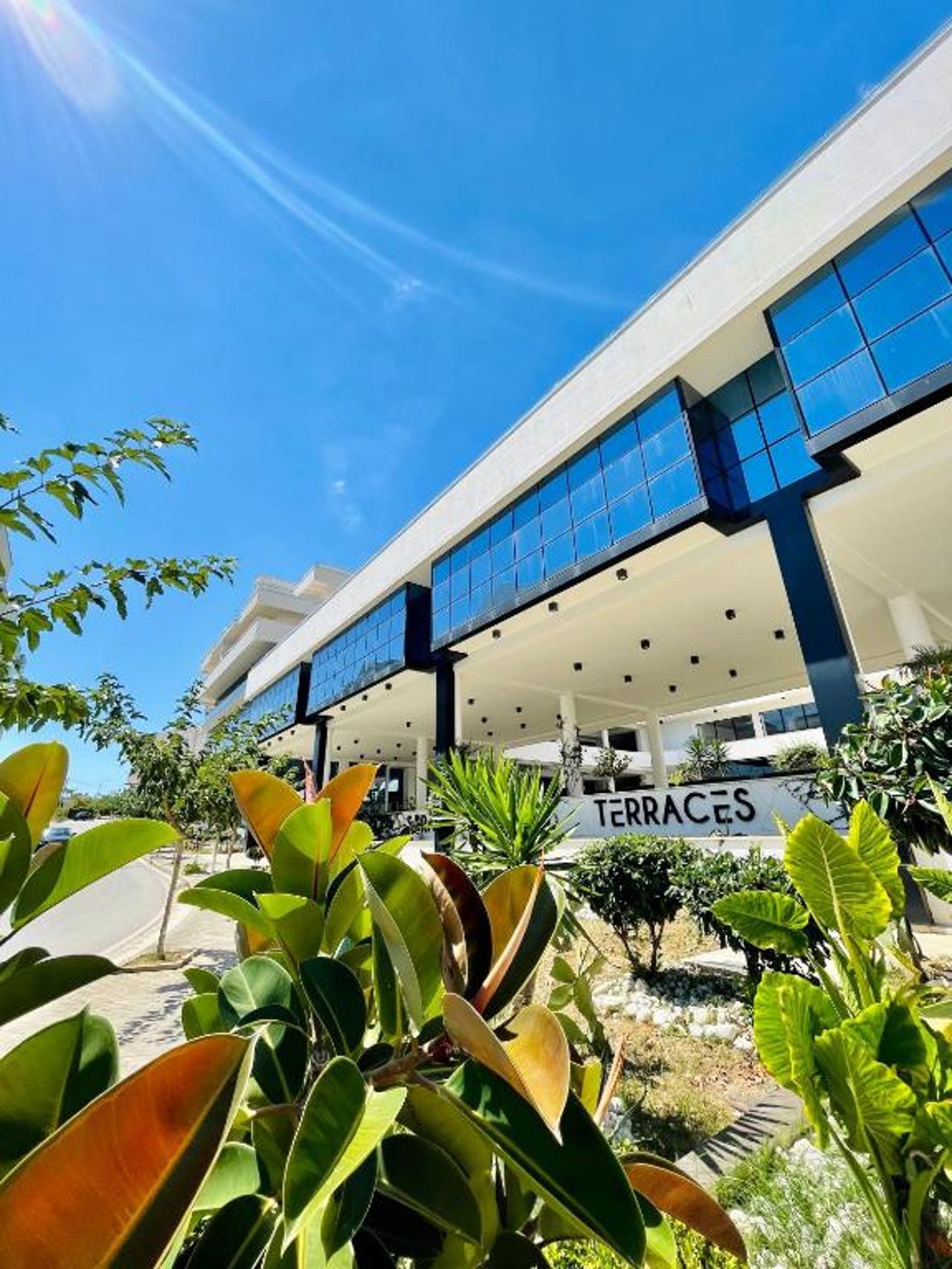 Modern One Bedroom Apartment Saranda Terraces