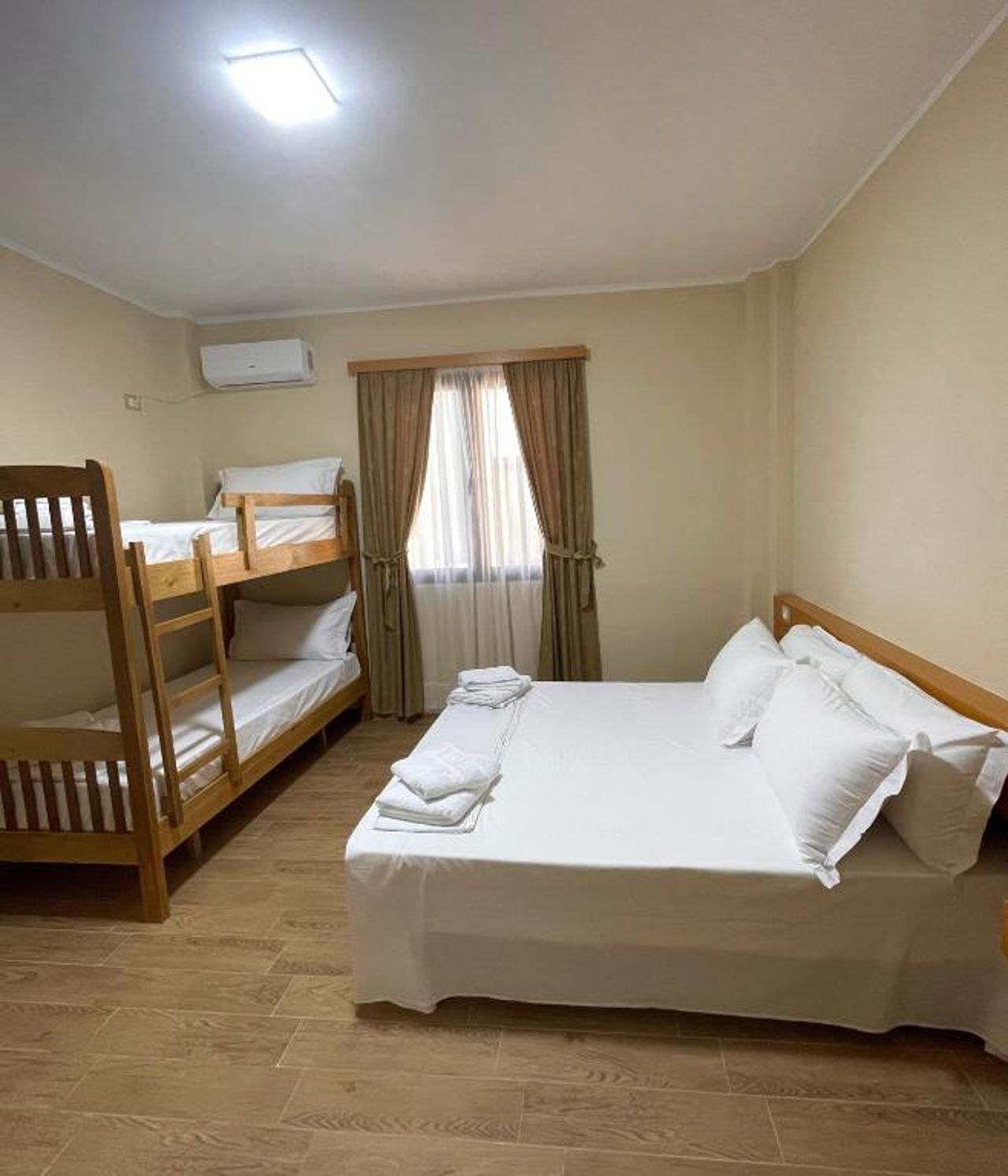 Tékada Hotel & Restaurant