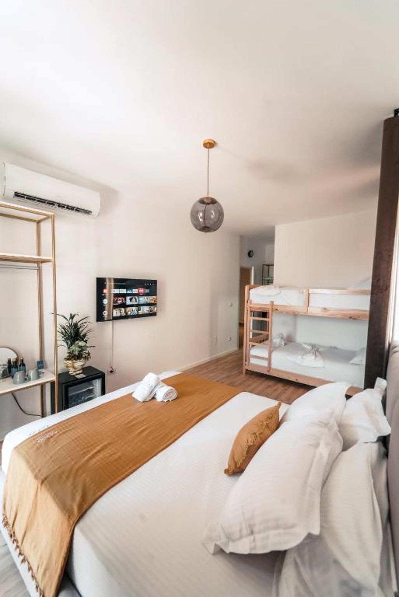 Mia Marine Rooms
