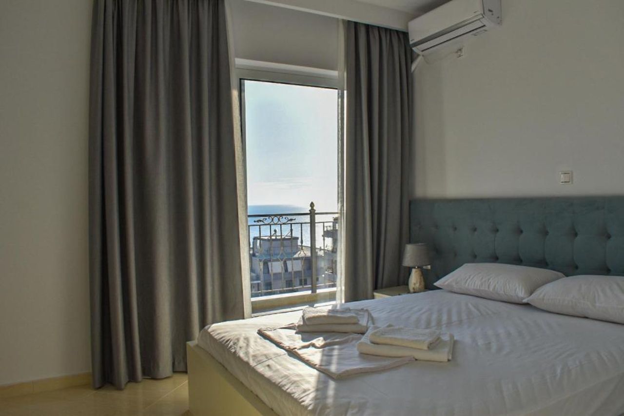 Paradise Apartment