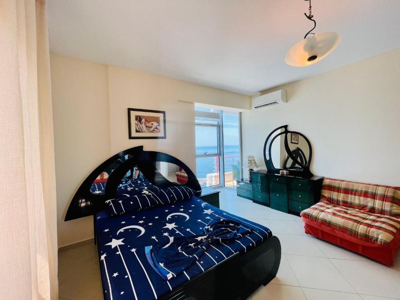 Saimir Apartment
