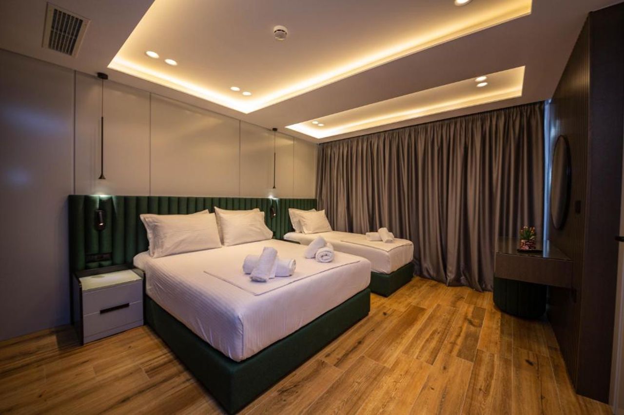 Hotel Lili-1