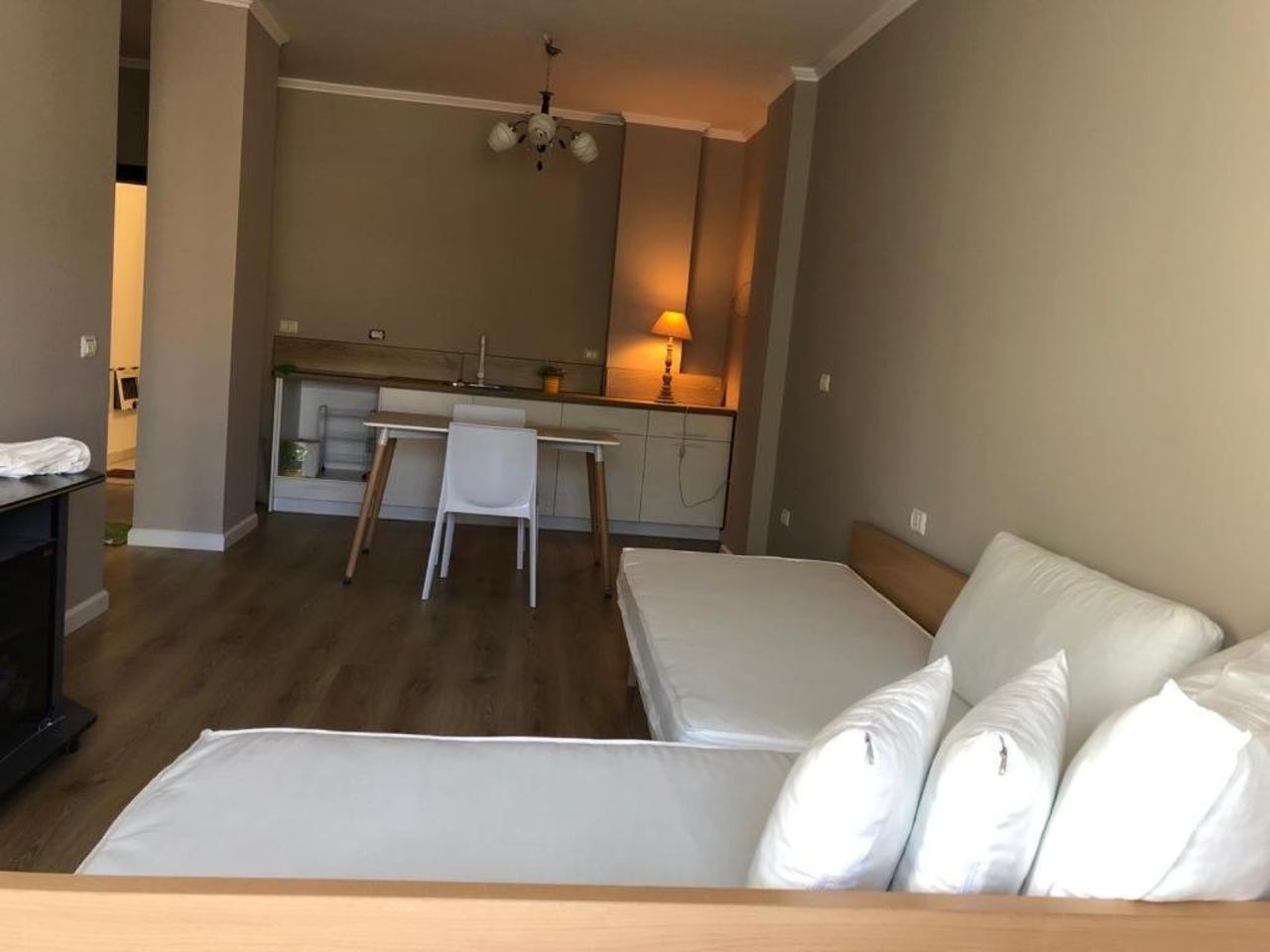 Garden View! Seaside Apartment