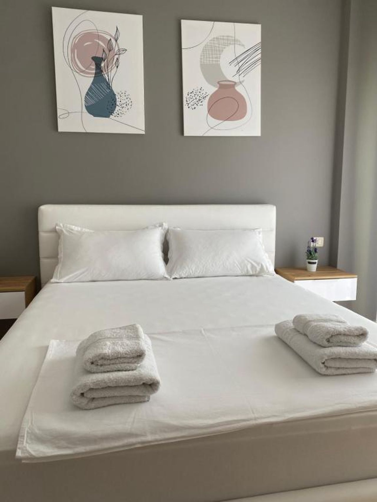 Cheerful 2-bedroom apartment in Golem