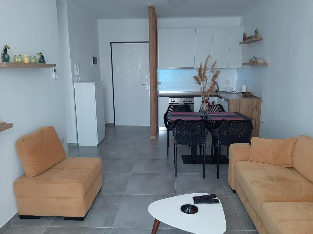 Elin Deluxe Apartment