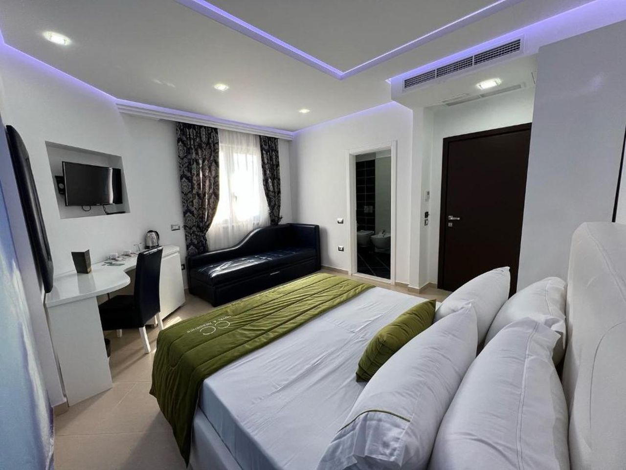 CC Hotel & Residence