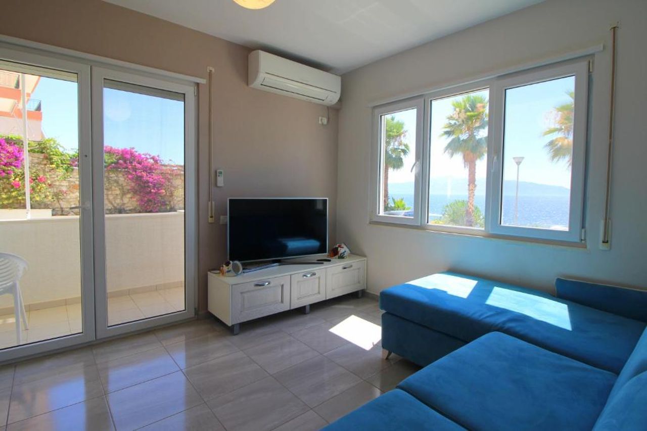 Albania Dream Beachfront Apartment