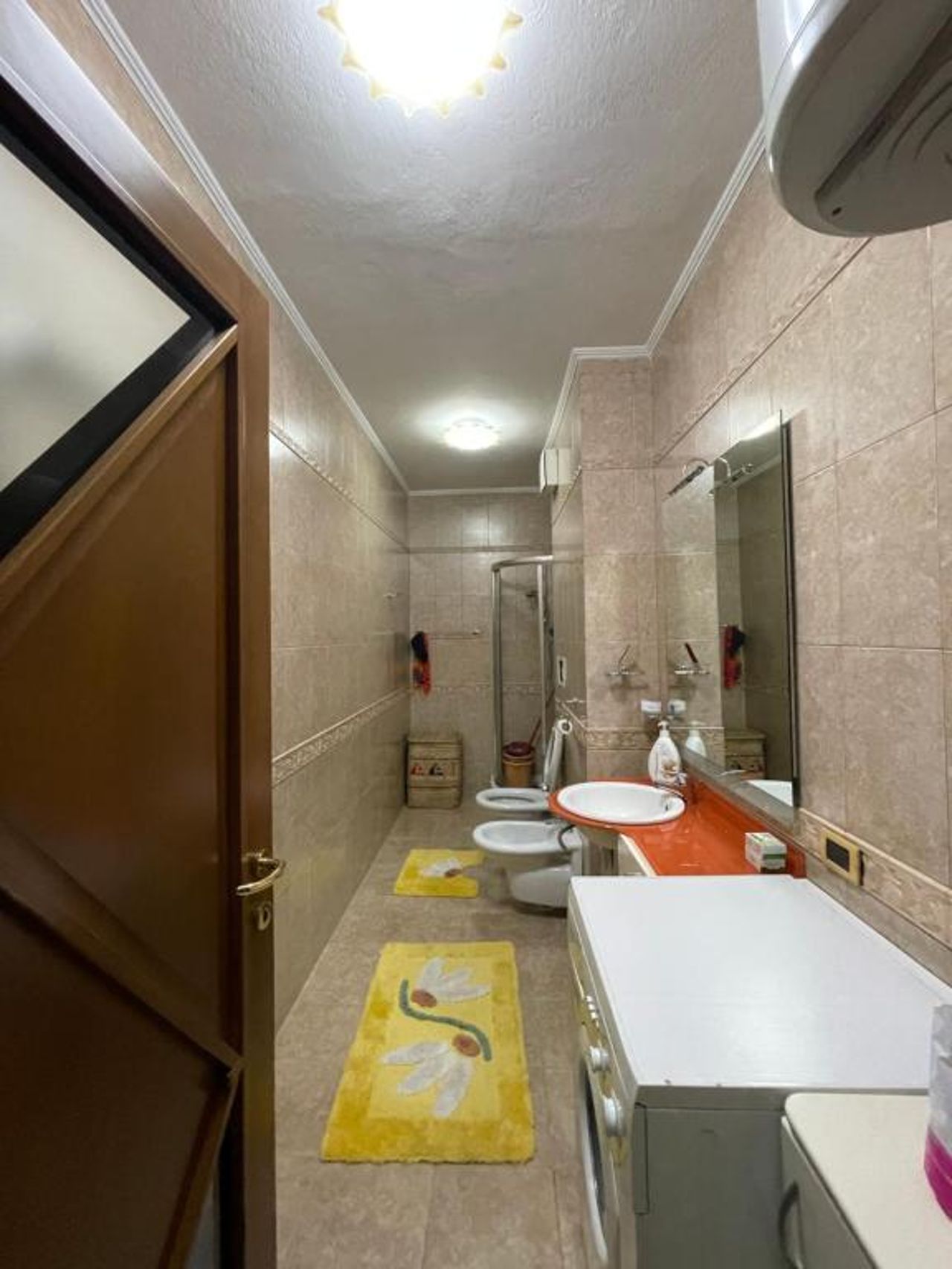 Luxury Center apartment