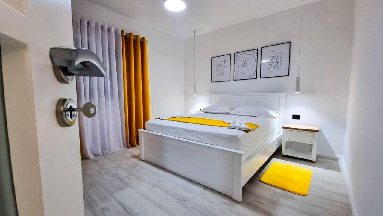 The Yellow' Condo
