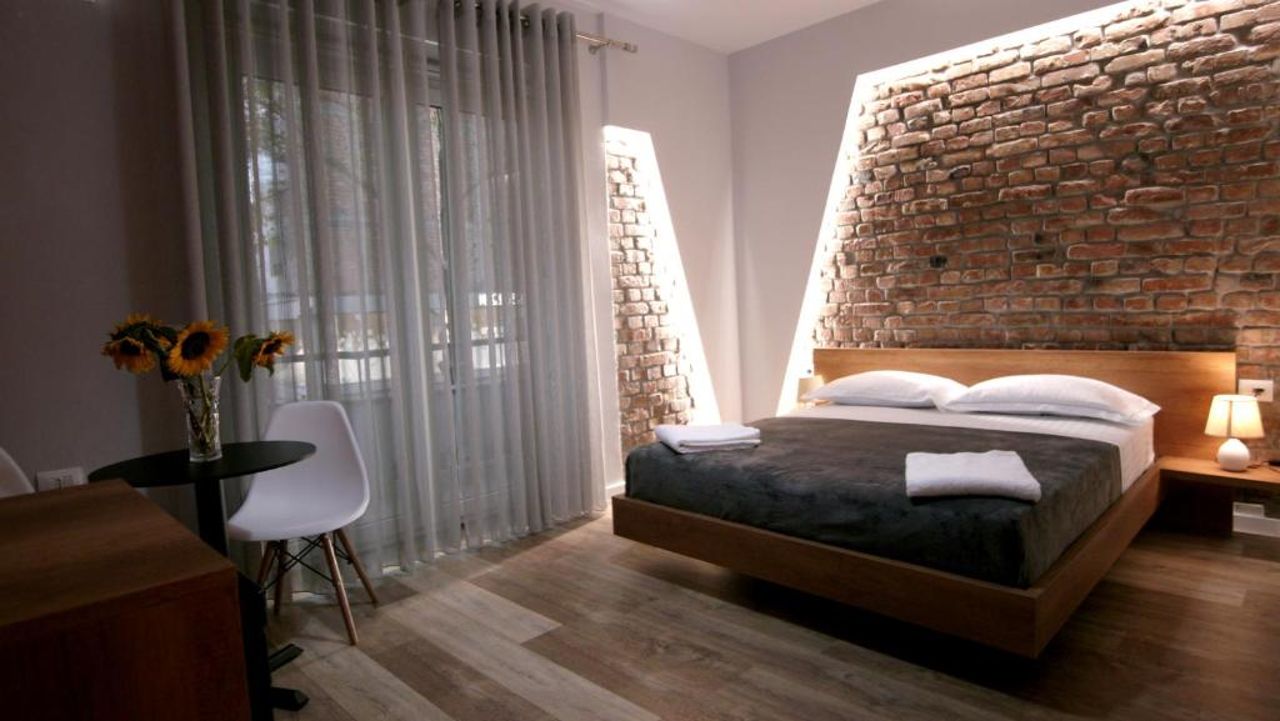 KONI's Studio Apartments