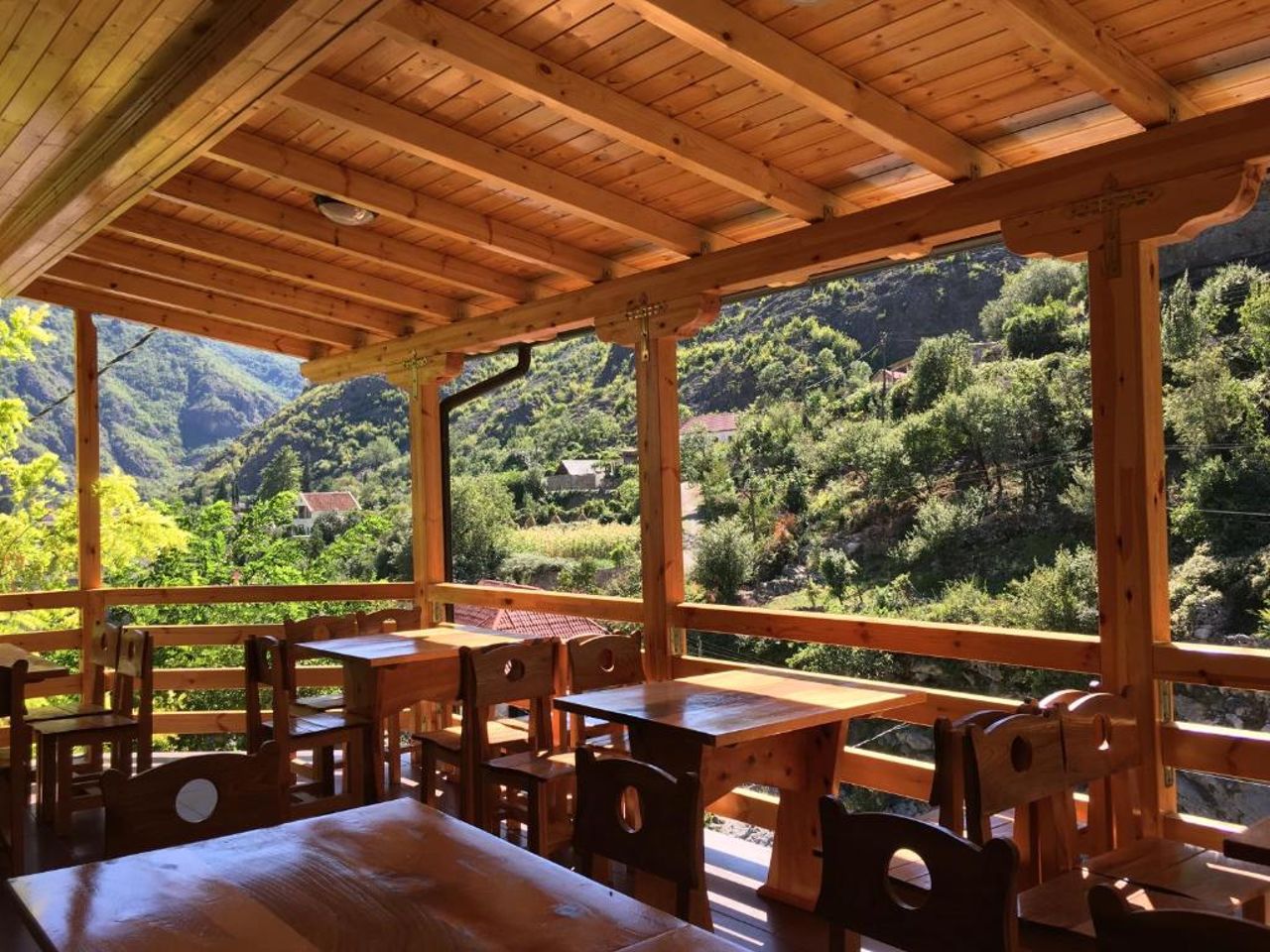 Bar Restaurant Hotel ''Te Gusti''