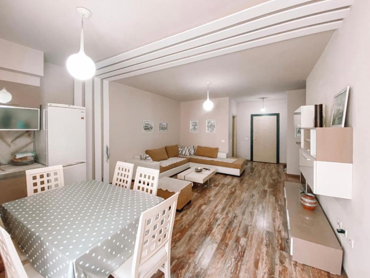 Cozy and spacious two bedroom apartment in Shengjin