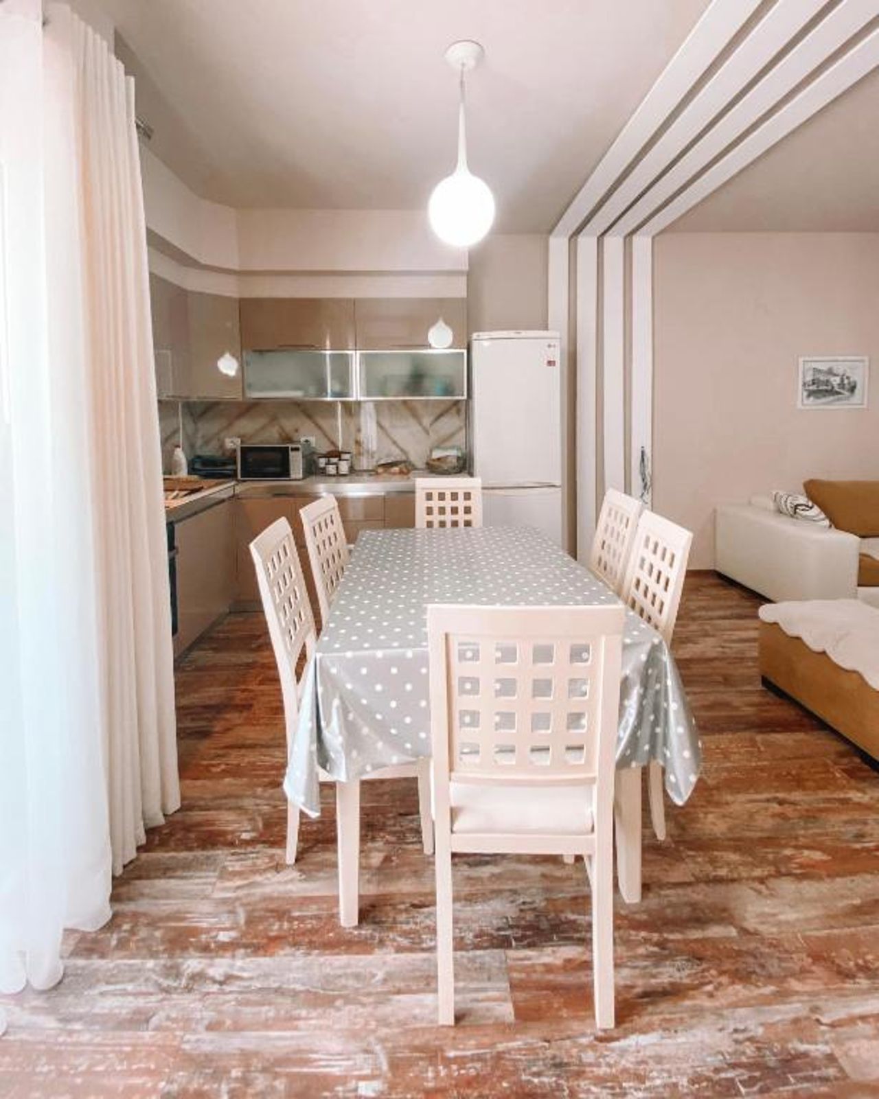Cozy and spacious two bedroom apartment in Shengjin