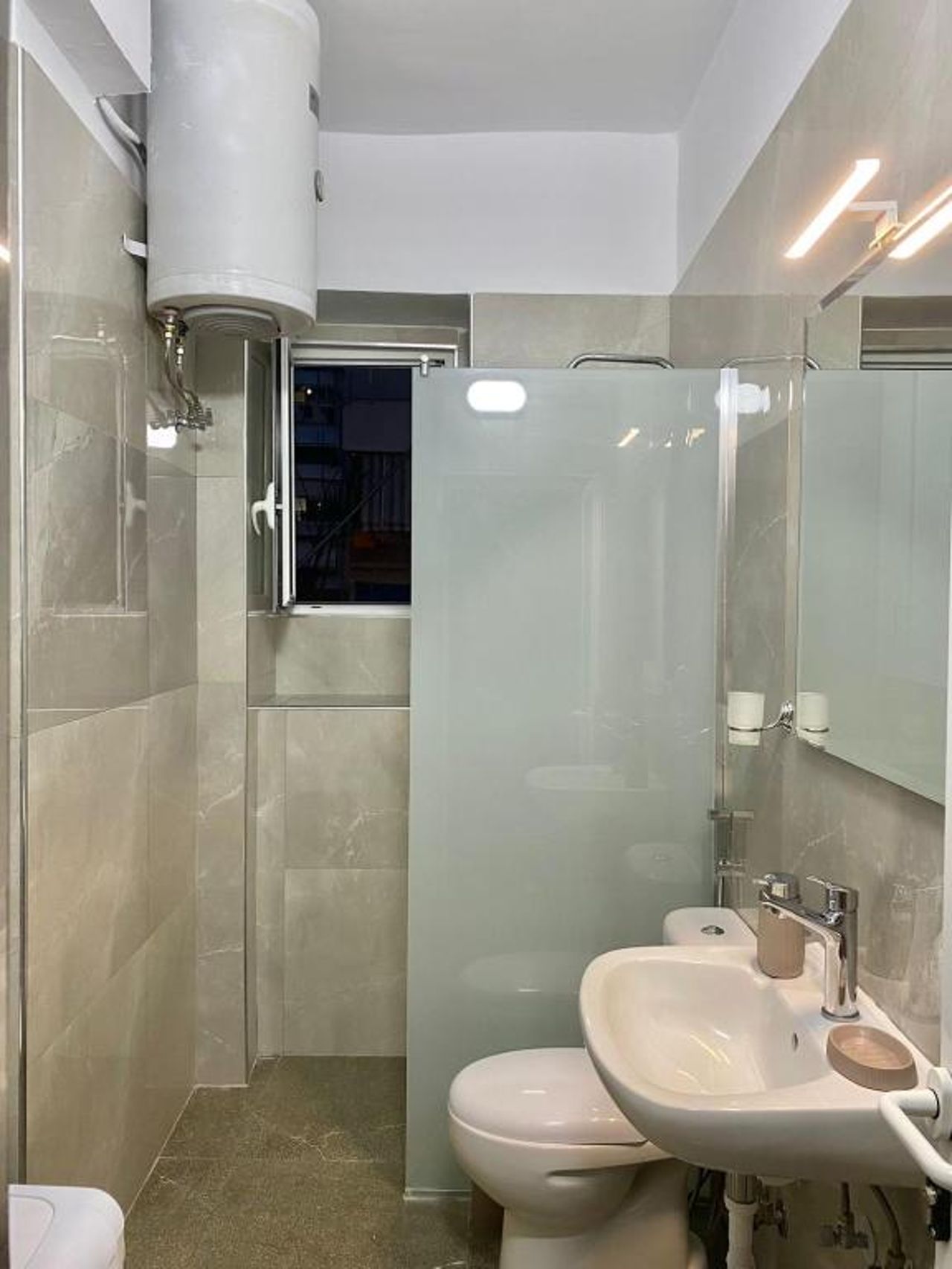 Sunshine Central Apartment
