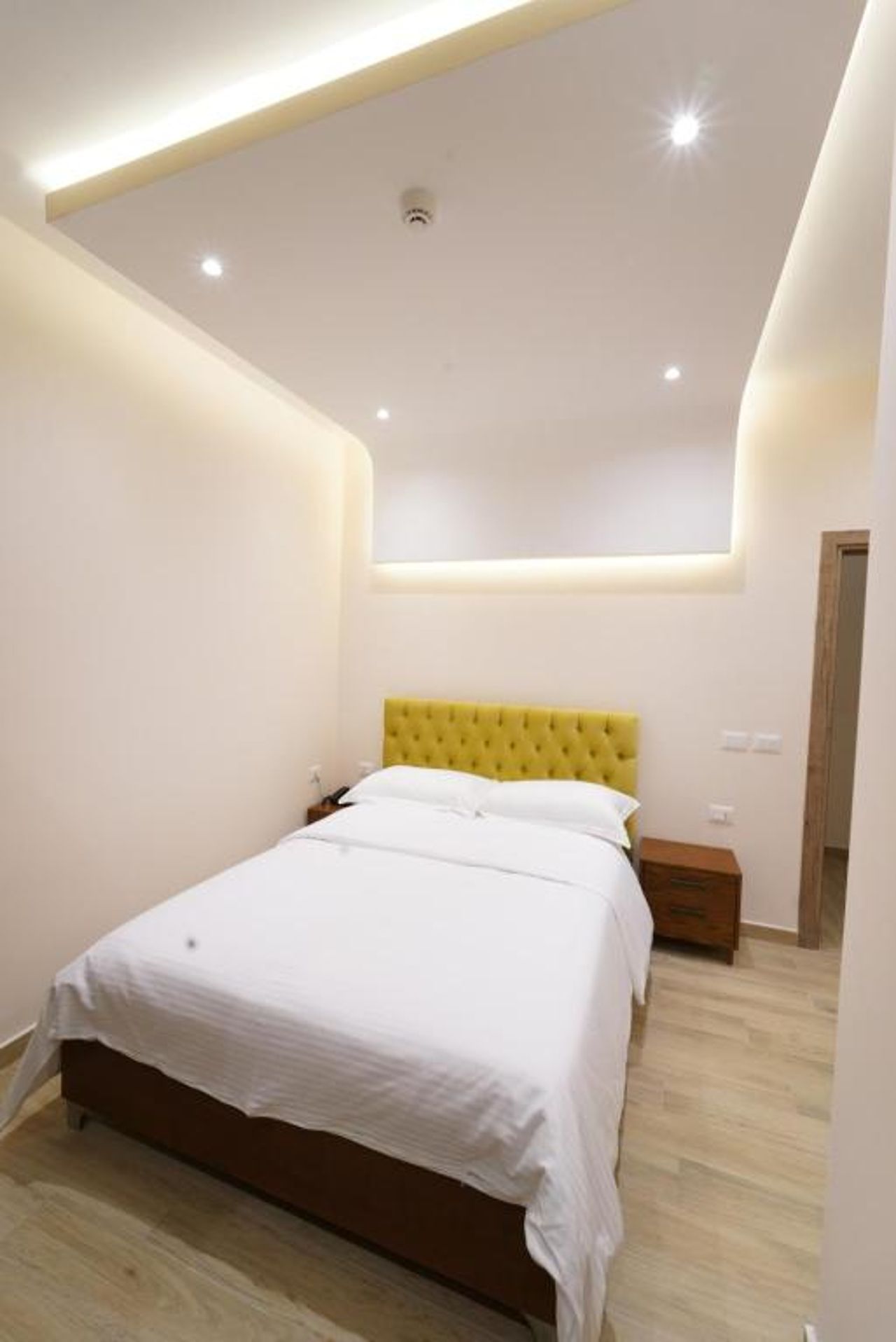 SR99 Hotel