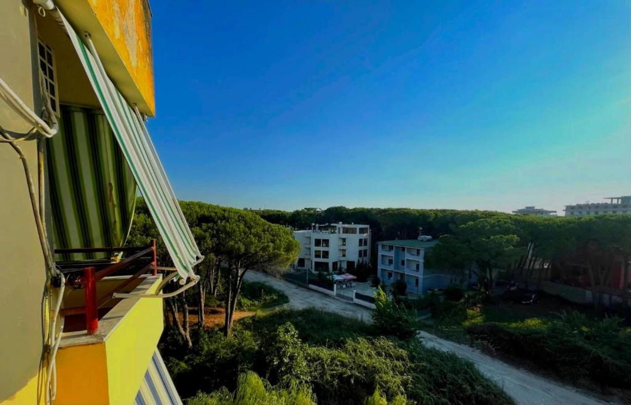 Mali i Robit apartments
