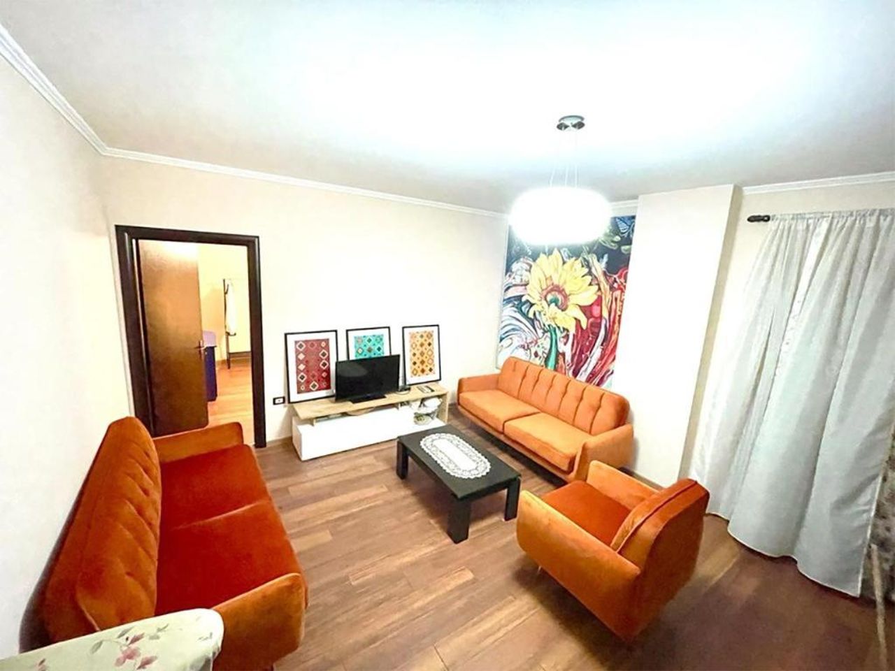 Spacious Holiday Apartment