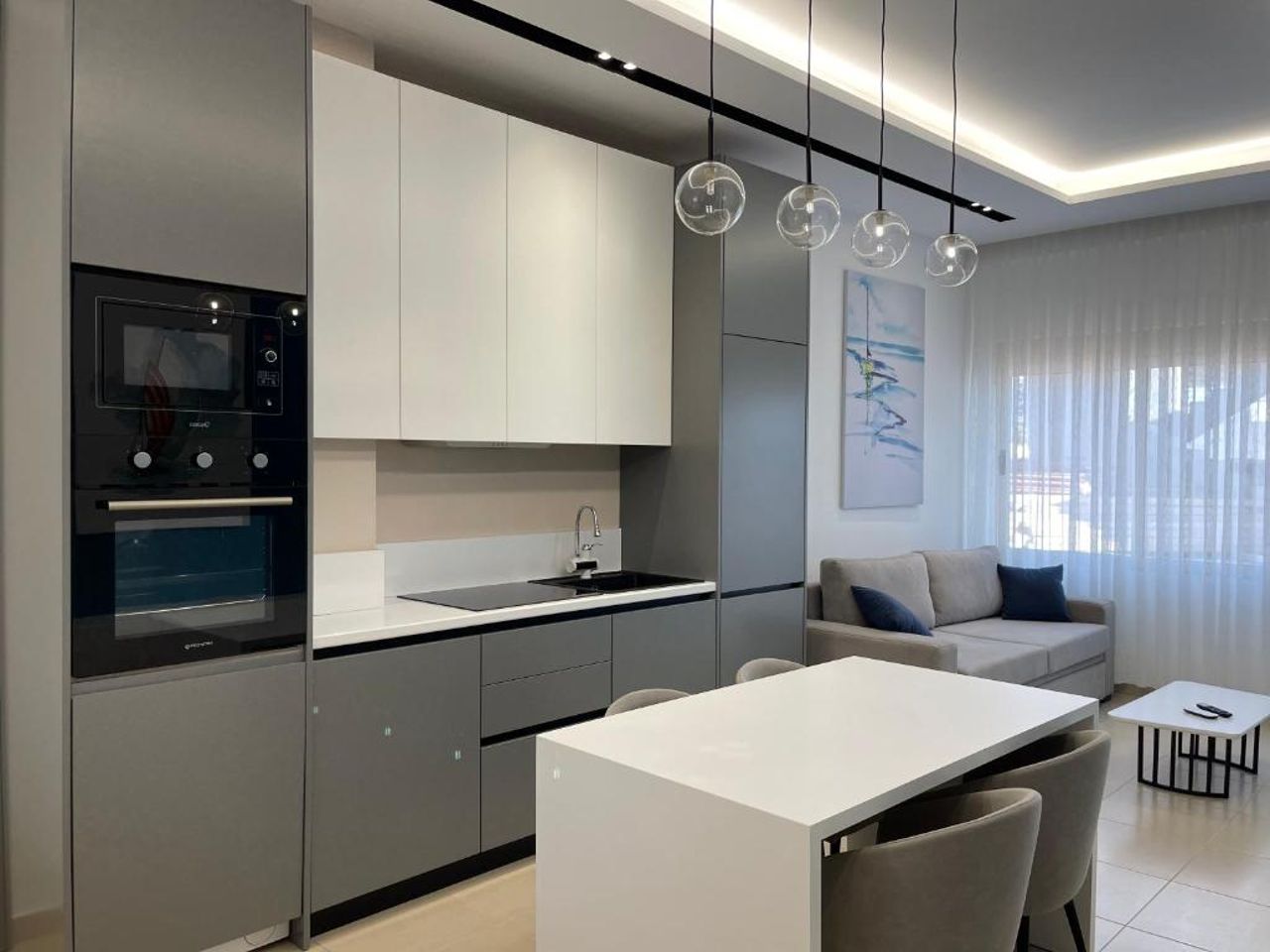 Domi Luxury beach view apartments in Saranda