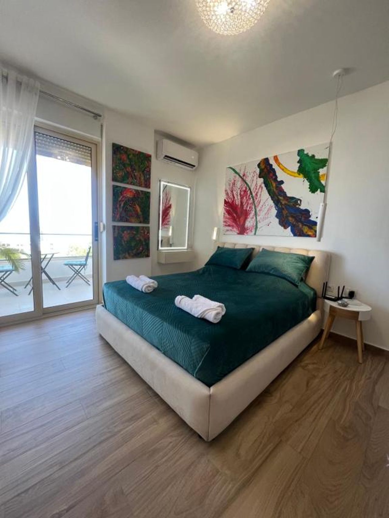 Sunny breeze apartment