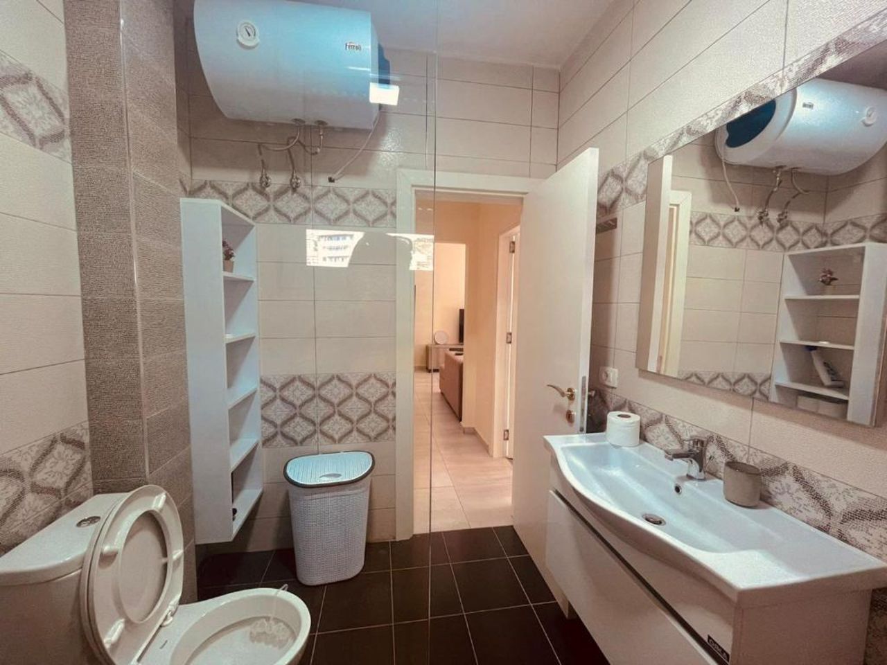 Bleu Saranda Apartment