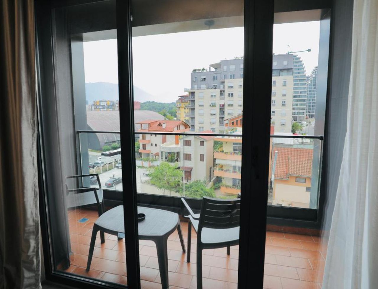 Miku Apartment - Unique 3 Bedroom At Olympic Residence