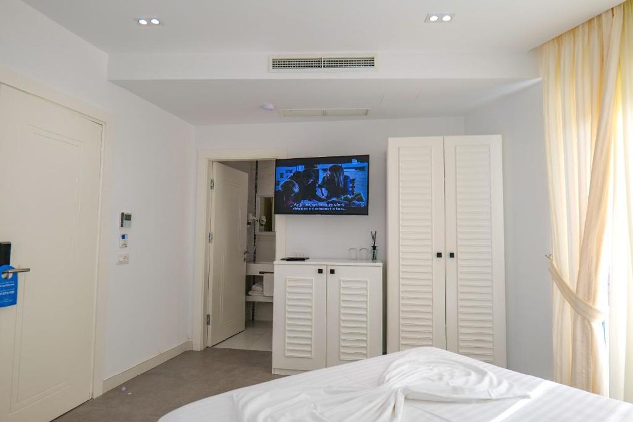 Blue Boutique Hotel