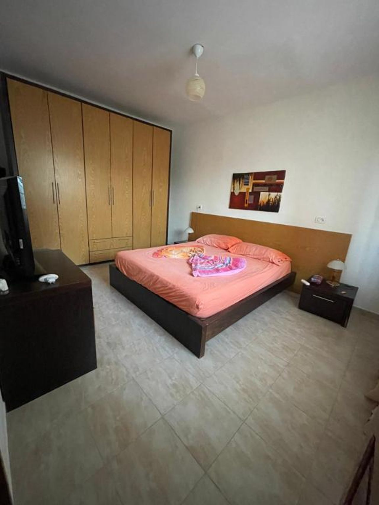 Lovely spacious house with big garden