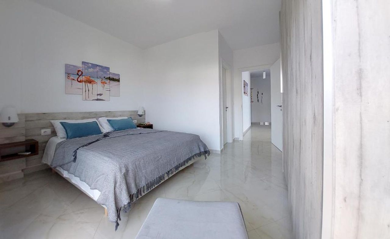 Cirasola Home - White Residence 1
