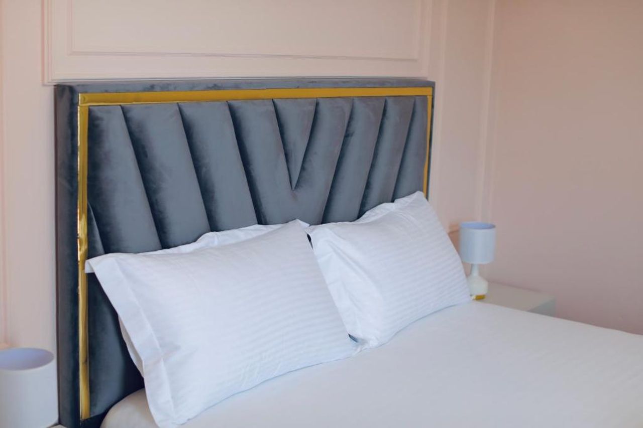 Miku Apartment - Captivating 3 Bedroom At Olympic Residence
