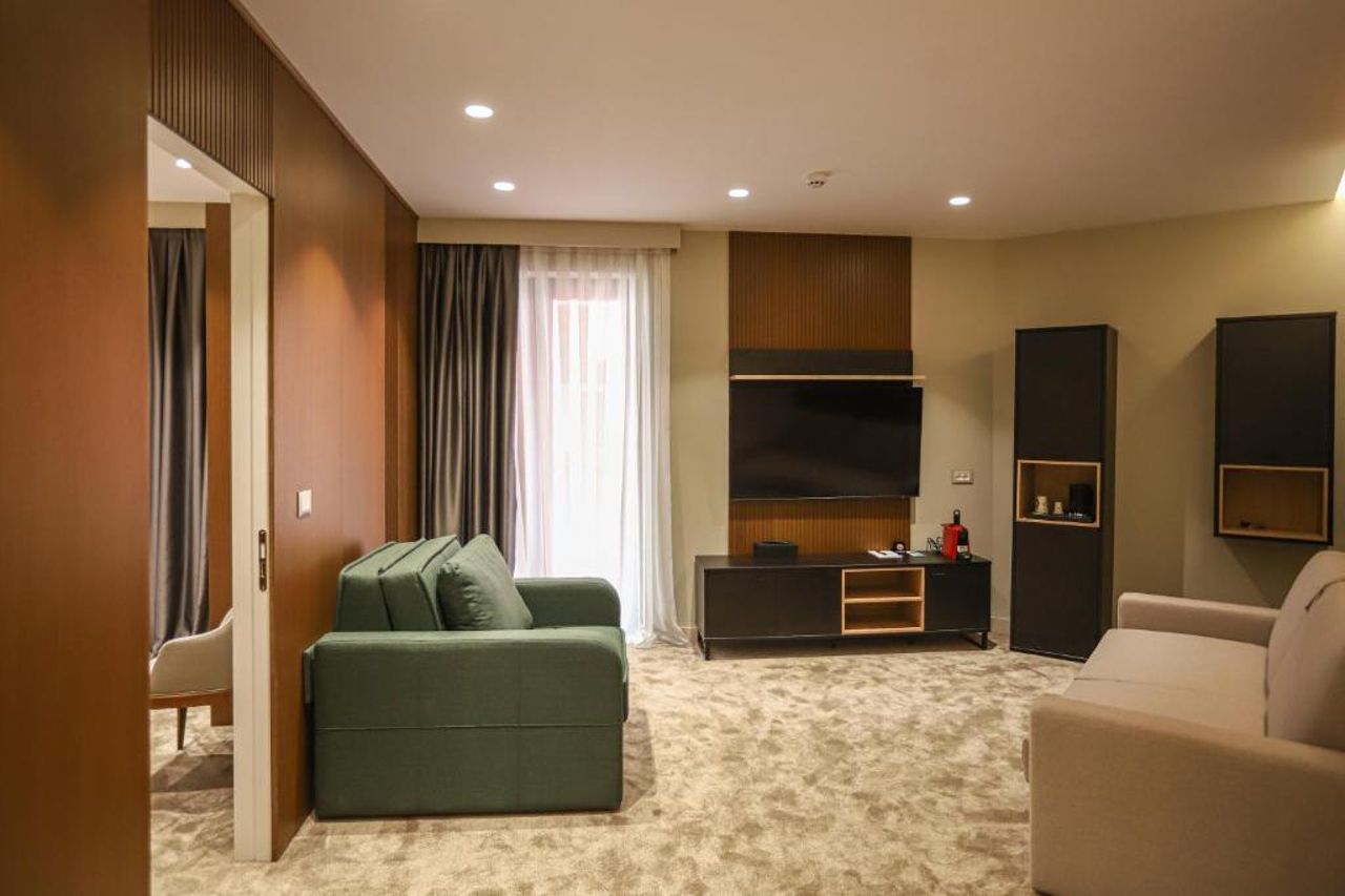 Urbanin Apartment & Hotel