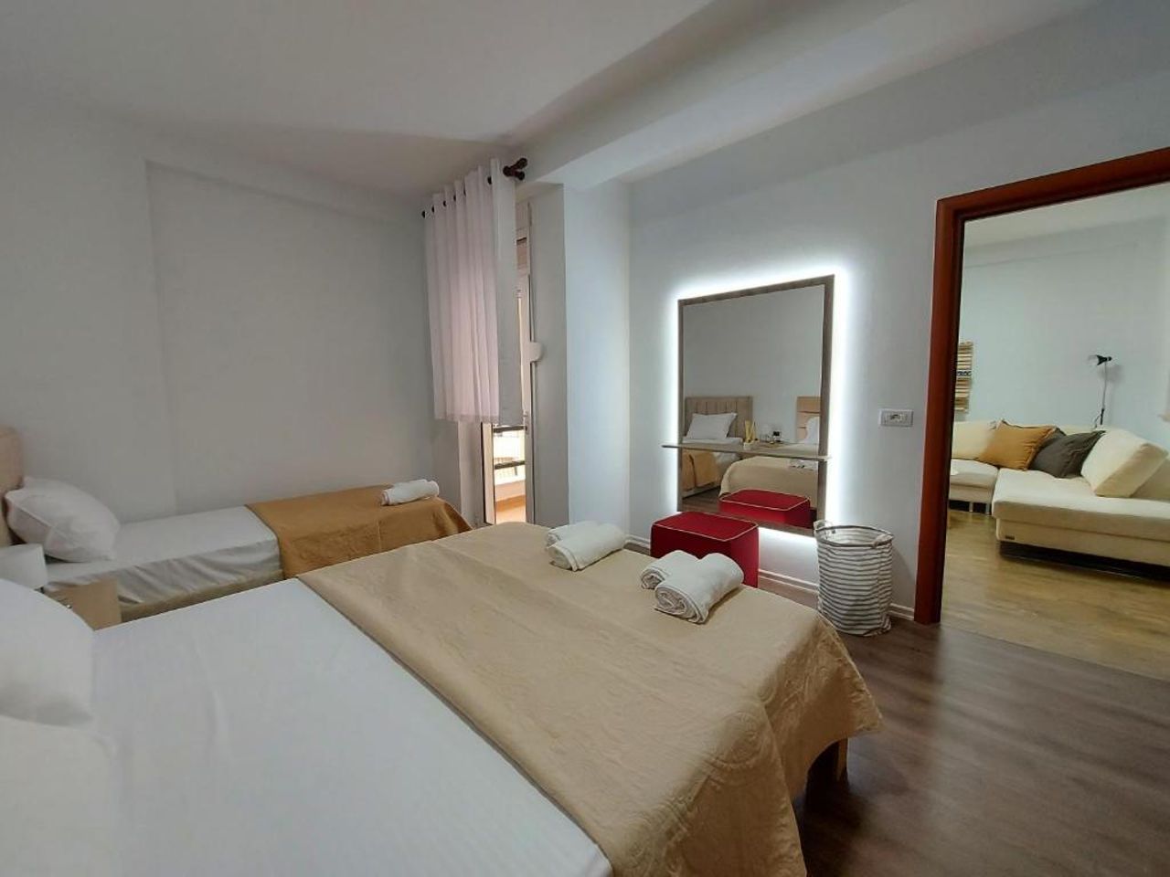 @Likehome