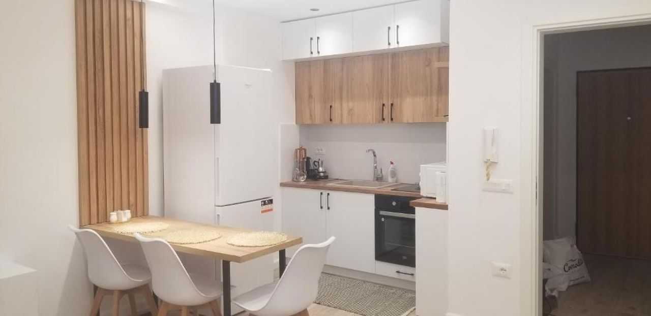 2A White Rose Apartment