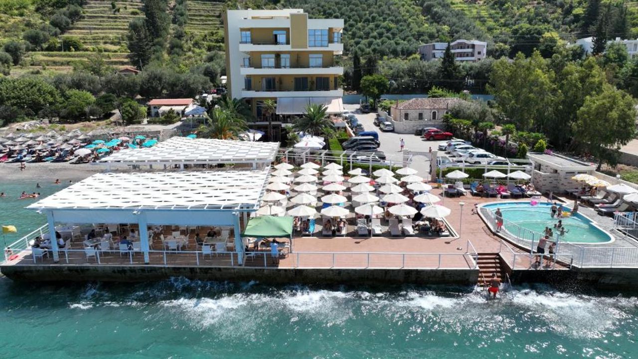 Paradise Beach Hotel