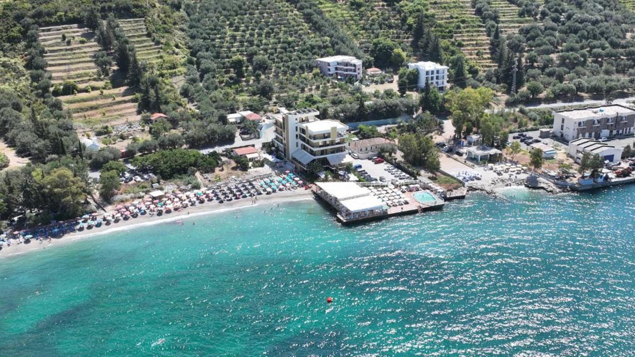 Paradise Beach Hotel