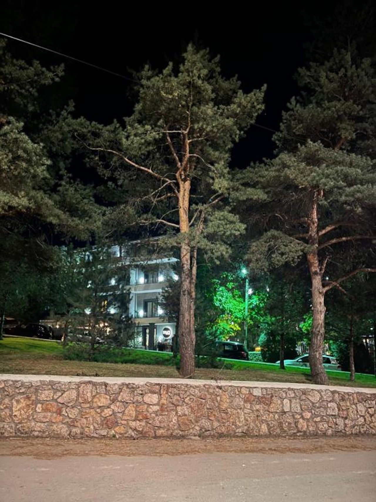 DIM'S Hotel