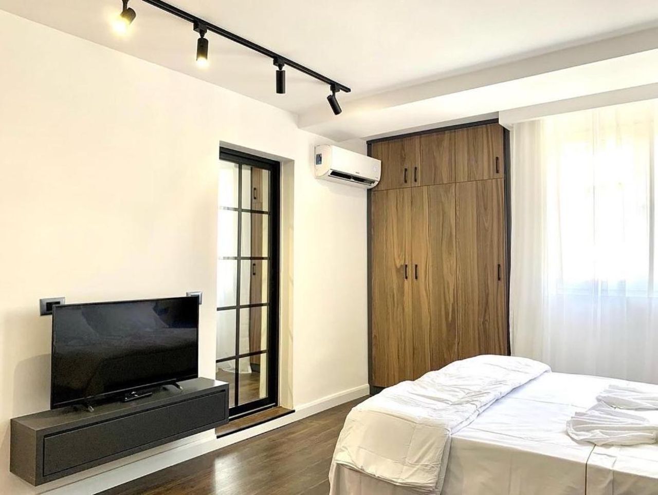 Center of Tirana "Blue Marine" Studio Apartment
