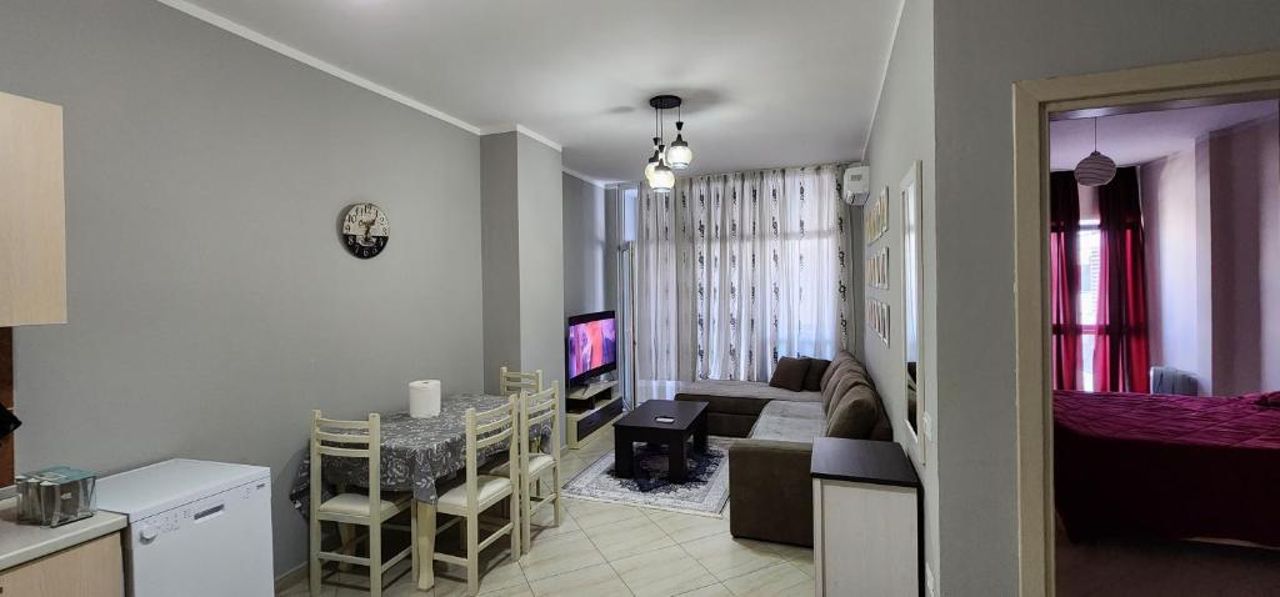 Pleasing Place with free parking on site in Tirana Komuna e Parisit