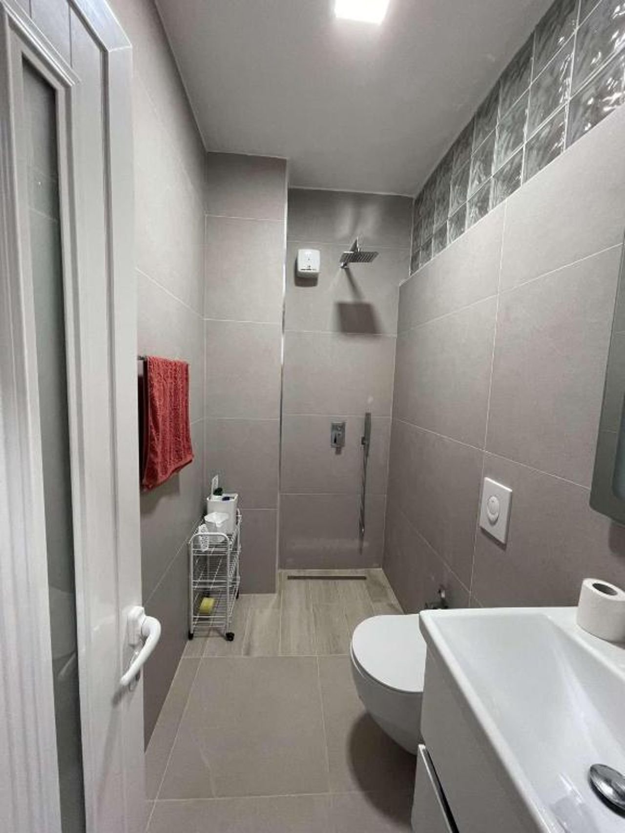 Lovely Apartment In Tirana