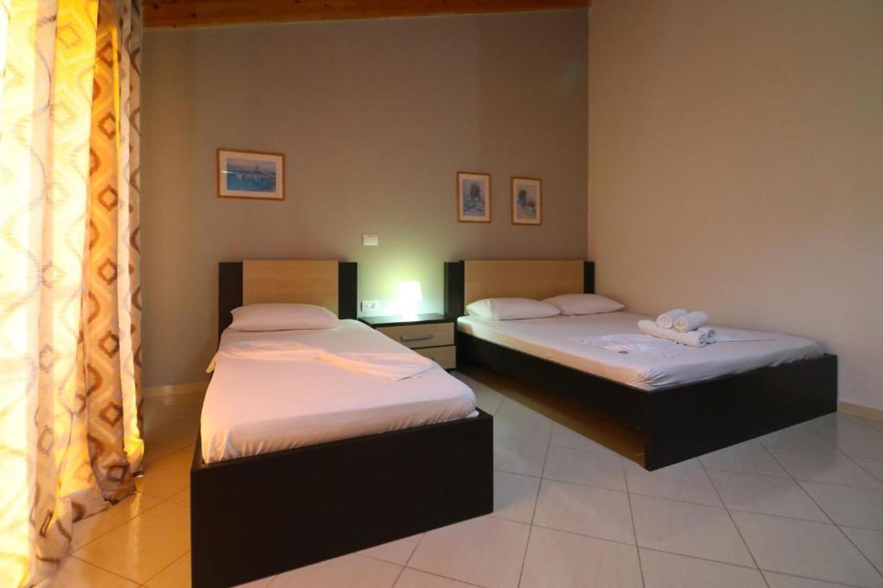 Aris Rooms