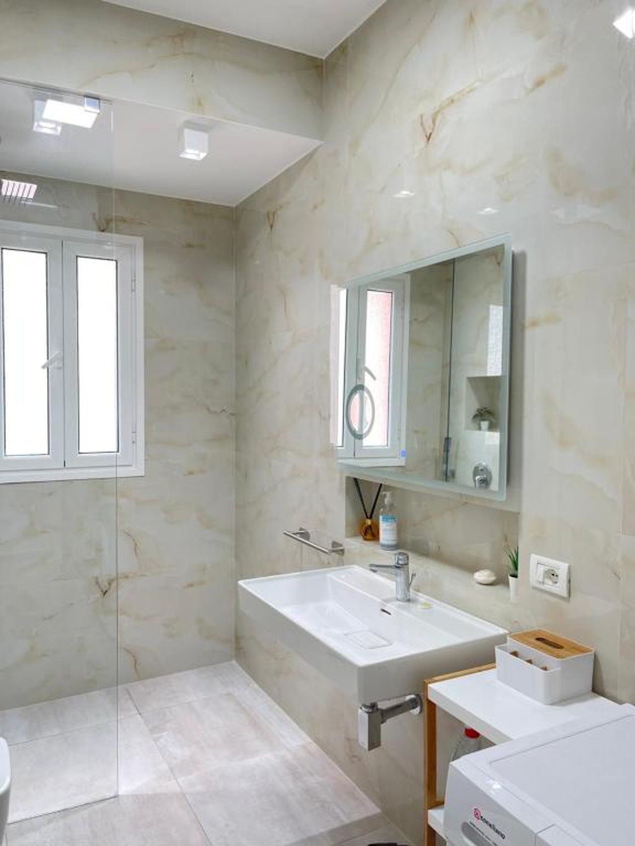 Lungomare Luxury Sea View Apartaments