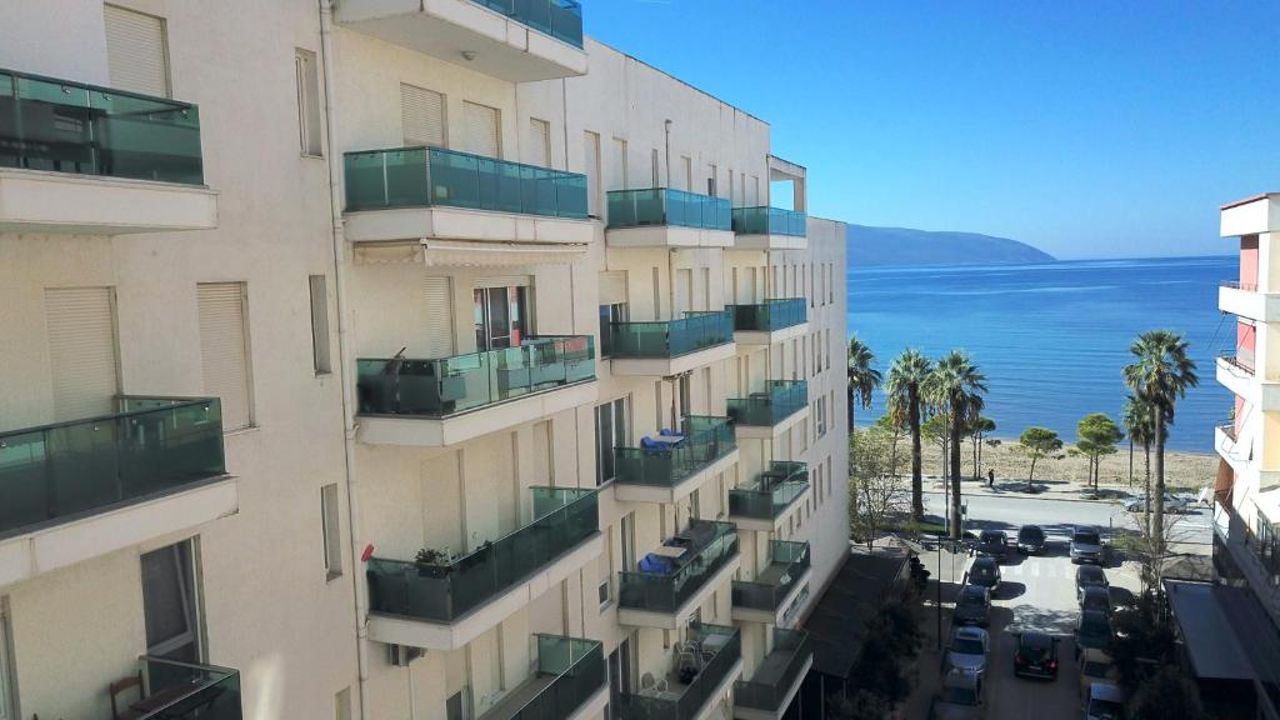 Sea Side Suite