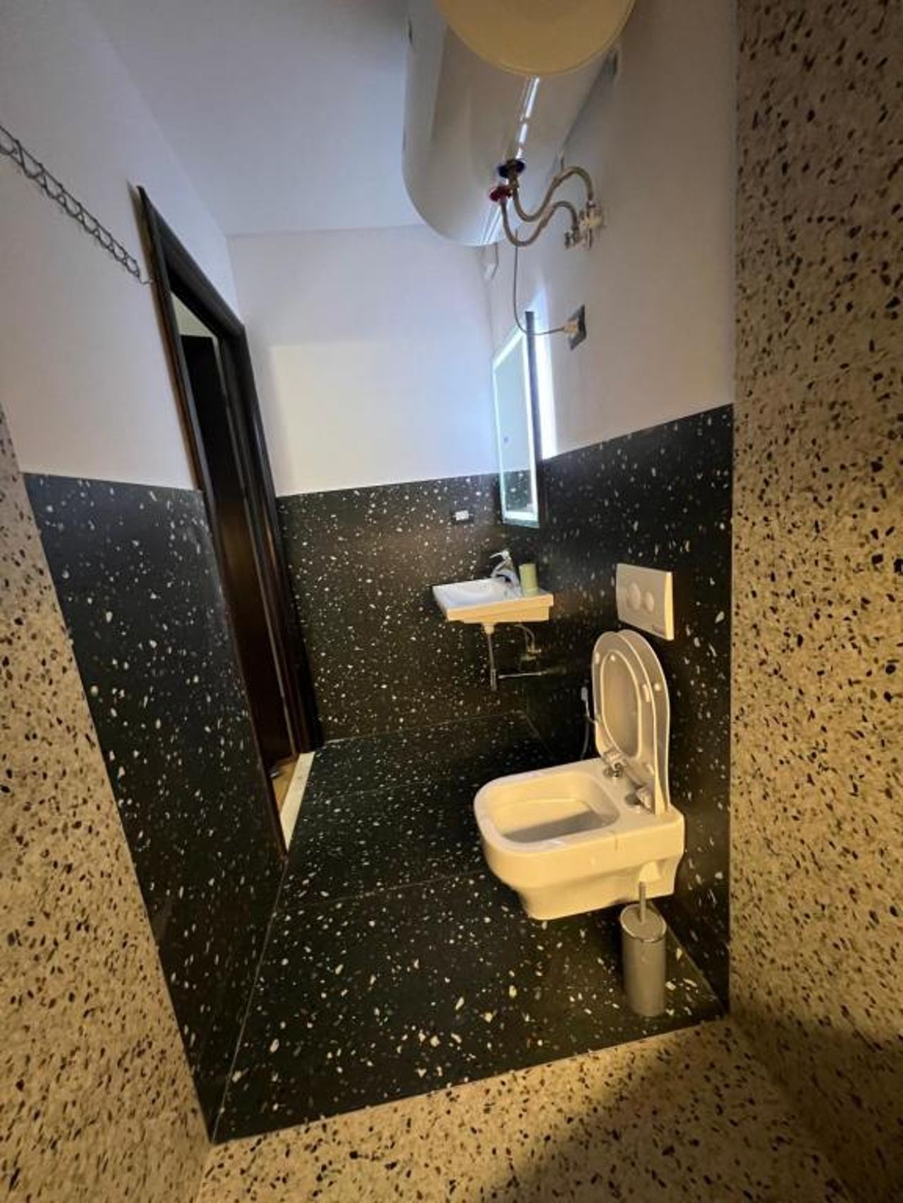 Your black & white Studio Suite