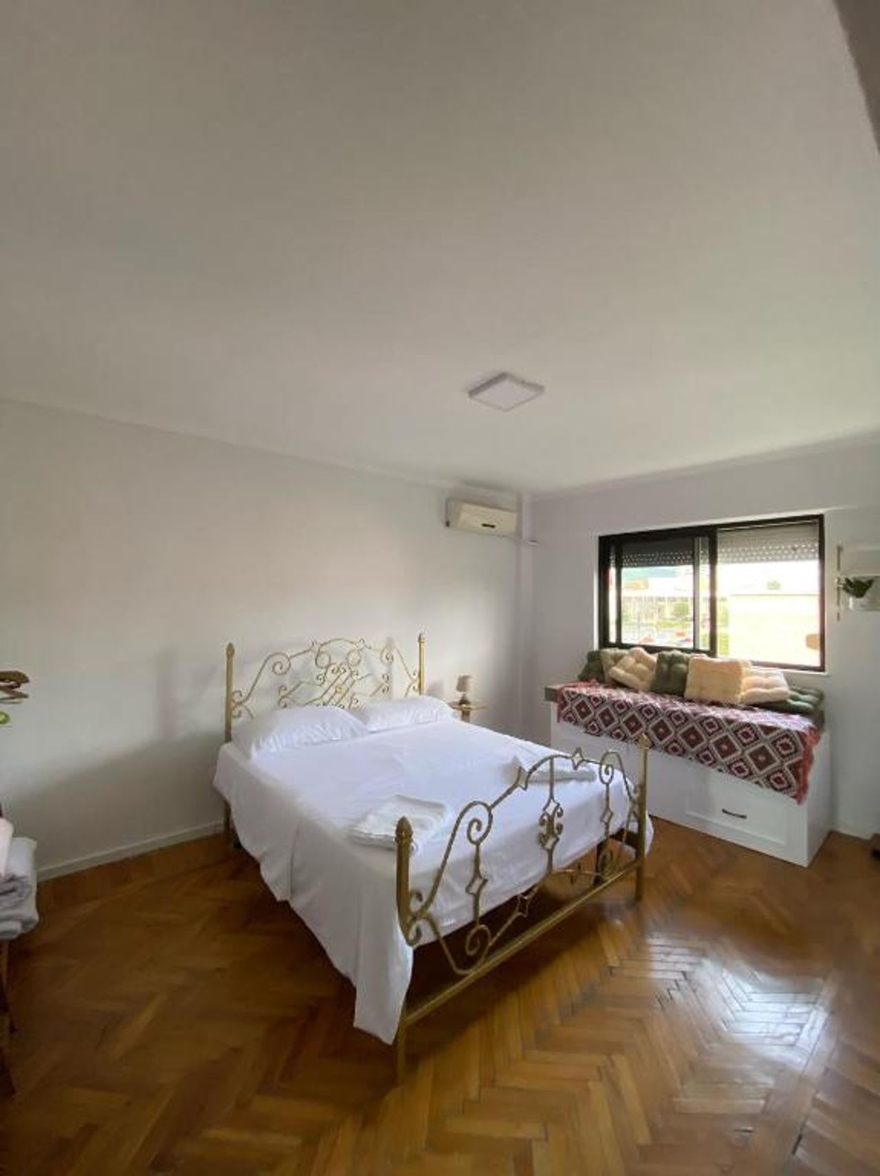 Entire serviced apartment with a beautiful view
