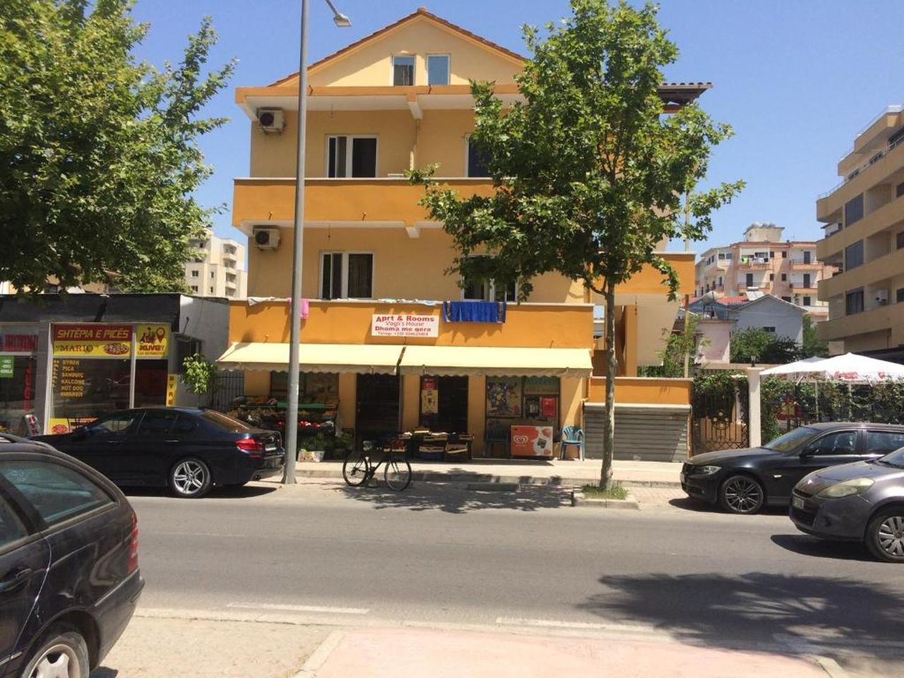 Vogli's House Apartments & Rooms