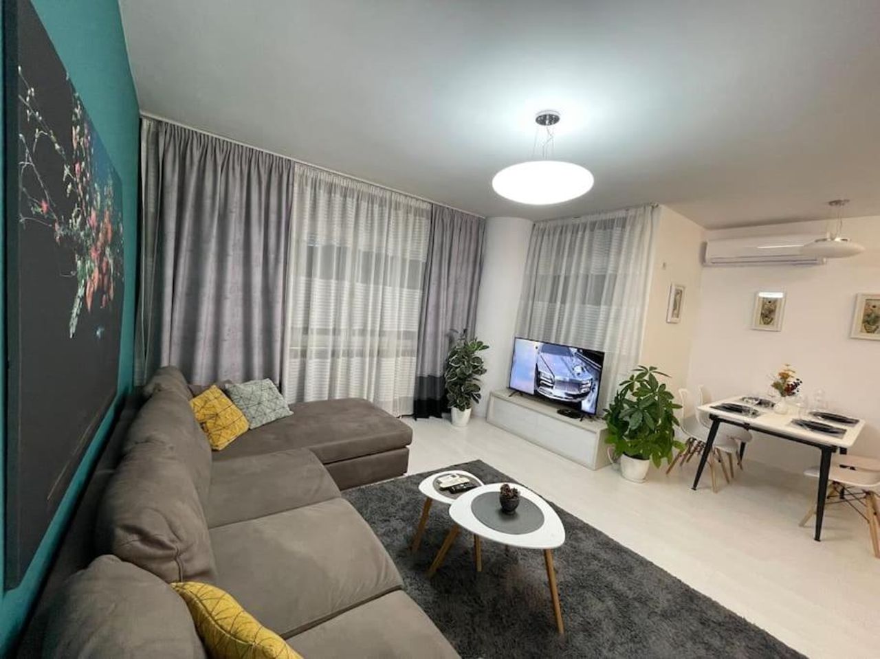 Modern Apartment at Train Station