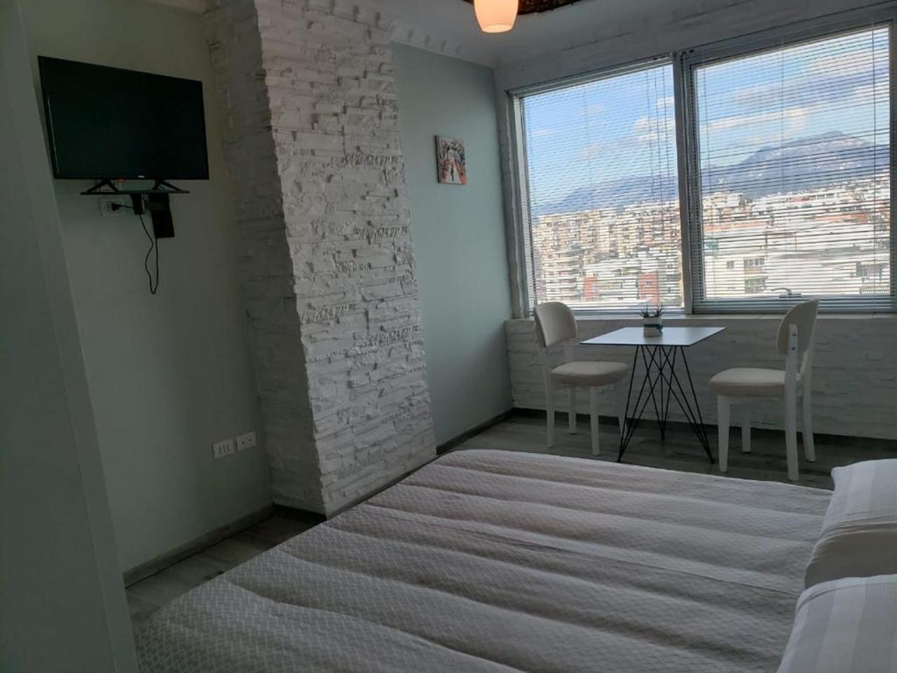 Agroni Rooms